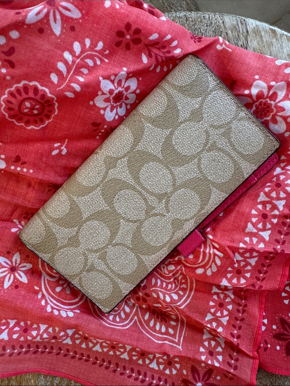 Coach Signature Continental Wallet Checkbook Cover - Picture 2 of 13